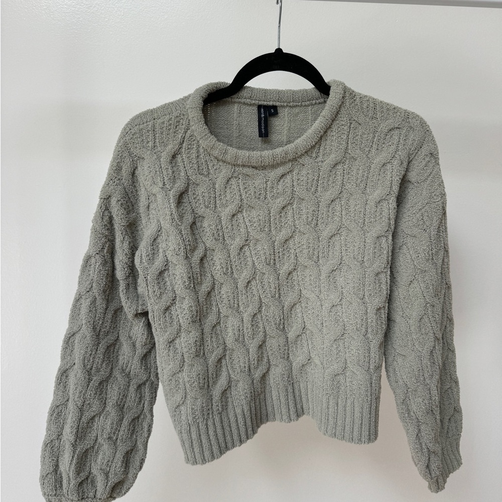 Moon & Madison Gray Crew Neck Sweater